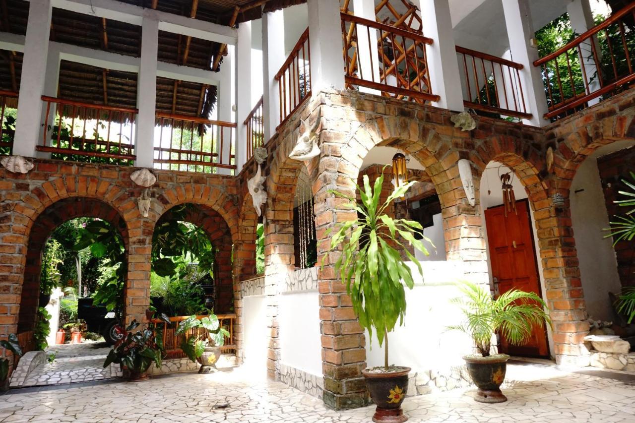 Mangga Lodge Bira Exterior photo