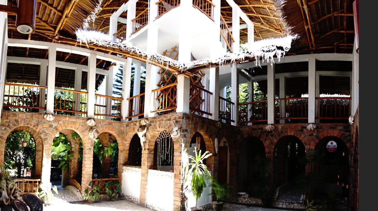 Mangga Lodge Bira Exterior photo