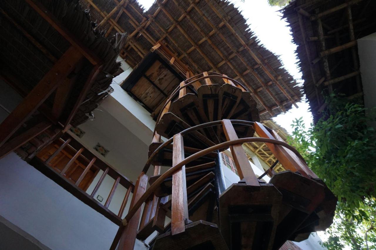 Mangga Lodge Bira Exterior photo