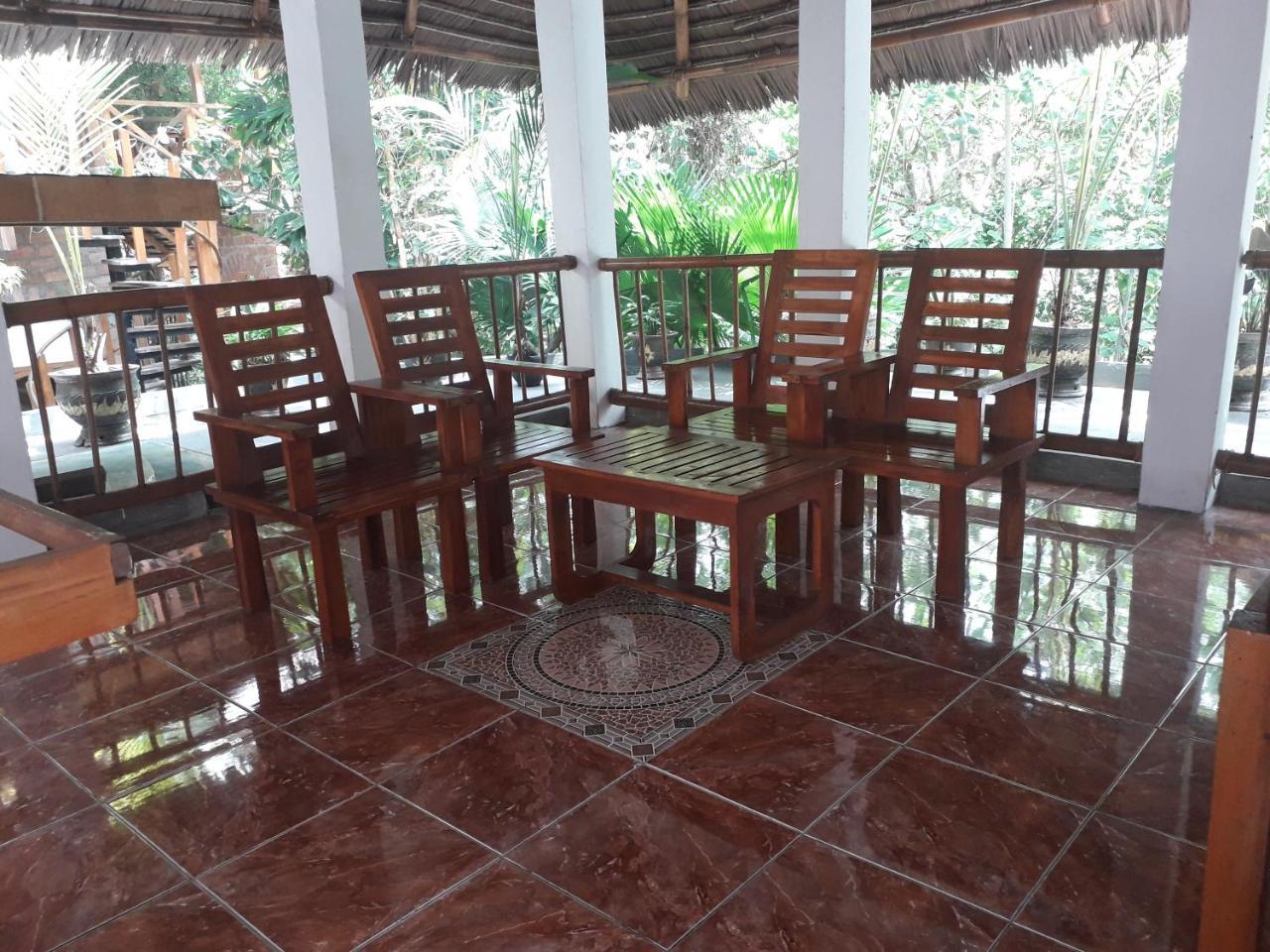 Mangga Lodge Bira Exterior photo